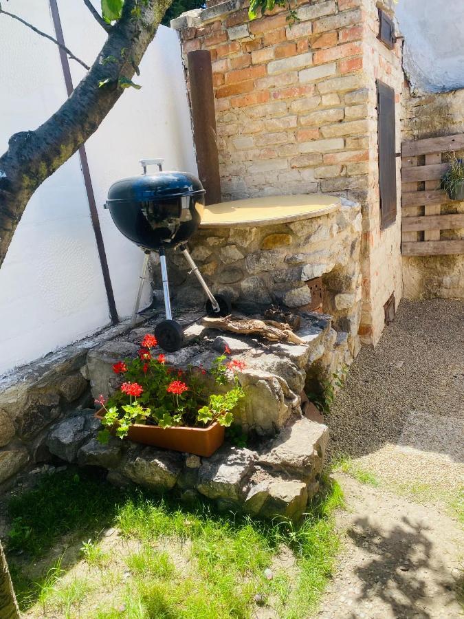 Chatky Daniel-Mikulov, A Private Campsite Just For You Экстерьер фото