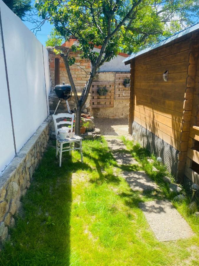 Chatky Daniel-Mikulov, A Private Campsite Just For You Экстерьер фото